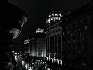 Buenos Aires vista desde la perspectiva de un atlante, en "República de Waires"