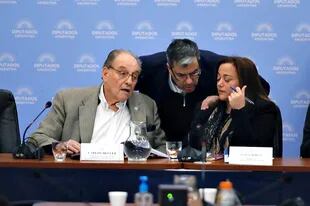 Carlos Heller, Germán Martínez y Cecilia Moreau, en el debate sobre la nueva ley de alquileres