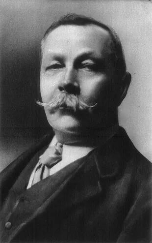 Arthur Connan Doyle, creador del detective ficticio Sherlock Holmes, era un declarado misticista (New York Times)