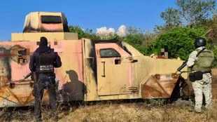 Autoridades de Michoacán aseguraron en Aguililla recientemente varios "monstruos" o "narcotanques", vehículos blindados de manera artesanal utilizados por carteles en México