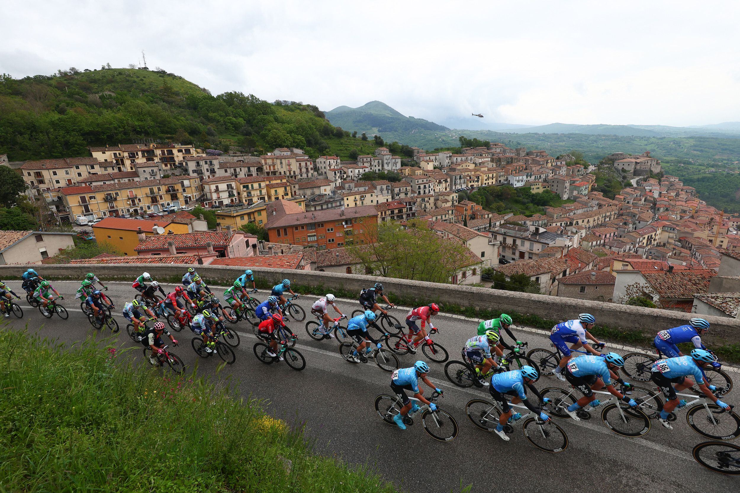 Giro de Italia: Aurélien Paret-Peintre ganó la cuarta etapa y Remco Evenepoel “le entregó” el liderazgo de la general a Andreas Leknessund