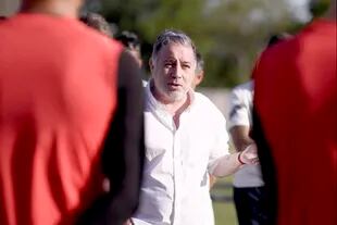 El presidente Fabián Doman busca el equilibrio en Independiente