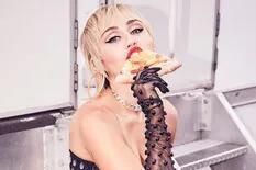 Por qué Miley Cyrus dejó de ser vegana siete años después de adoptar esta forma de alimentación