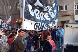 La ciudad de Mendoza multó a organizaciones sociales por cortar calles durante una manifestación