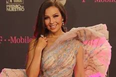 El impactante vestido de Thalía en los premios Lo Nuestro