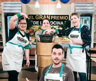 Daniela "Chili" Fernández defendiendo los colores del equipo verde en El gran premio de la cocina