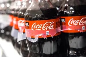 Coca-Cola se queda sin latas: la crisis logística europea sacude al gigante  de los refrescos