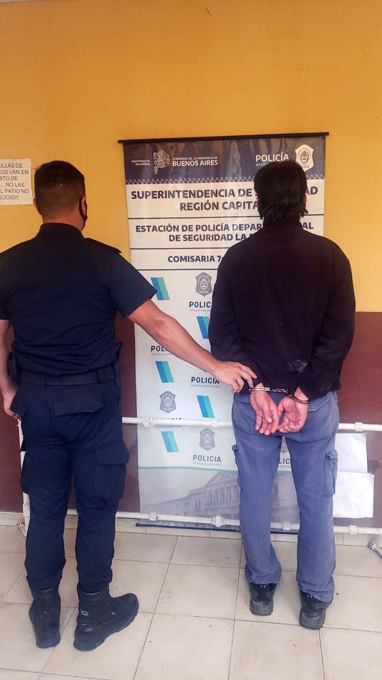 Detenido por mantener cautivas desde 2018 a una mujer y a su hija en la localidad de Abasto, La Plata