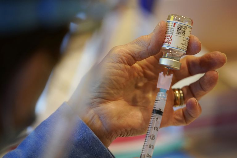 Coronavirus: el Gobierno acelera la negociaciÃ³n por las vacunas de Moderna y Jansen