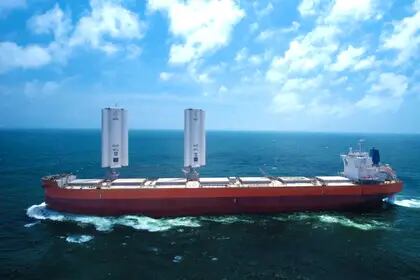 El Pyxis Ocean es el primer barco carguero en probar las nuevas velas verticales plegables, que le permiten reducir el consumo de combustible en un 30 por ciento