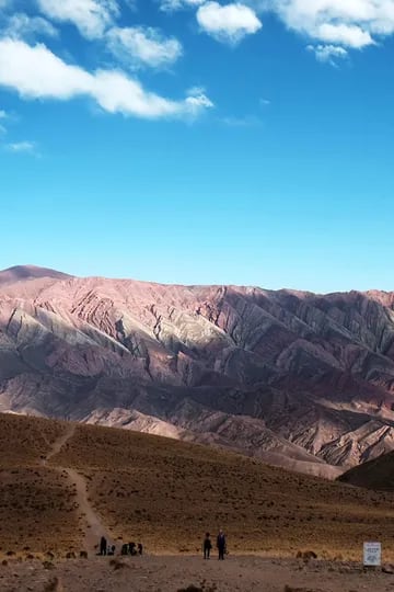 Entre cerros de colores, los sitios secretos de la Quebrada de Humahuaca