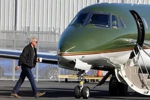 Del viaje en avión privado de Harrison Ford a las compras de último momento de Angelina Jolie