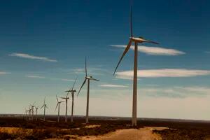 Genneia alcanza un hito histórico al generar el 20% de la energía renovable eólica y solar en Argentina