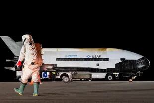La nave de prueba orbital X-37B concluye la sexta misión exitosa