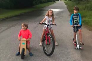 “Los chicos se manejan en bicicleta, hacen deportes acuáticos como surf y vela".