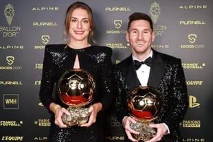 Alexia Putellas levantó junto a Lionel Messi