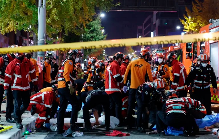 Was mit der Menge in Südkorea passiert ist: Apokalyptische Szenen aus der Halloween-Tragödie