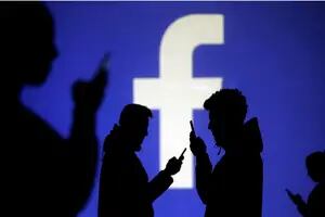 Facebook pagó US$ 20 mensuales a adolescentes para analizar el uso del celular