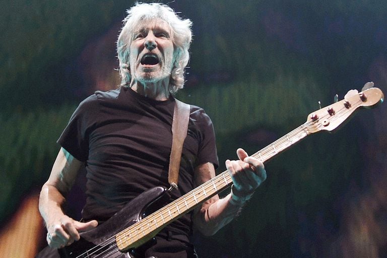 El cantante, ex Pink Floyd, será reconocido por su gestión en la identificación de los soldados argentinos sepultados en el cementerio de Darwin en Malvinas