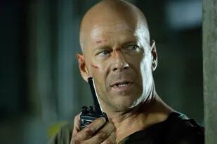 Bruce Willis, en la piel de su icónico personaje en la saga de Duro de matar