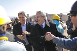 Sergio Uñac, el único gobernador que acompañó a Fernández en el conurbano, un día después de recibirlo en San Juan