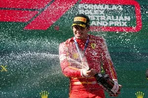 Del quirófano a la gloria: la épica carrera que ganó Sainz Jr. y qué sucederá con el español en 2025
