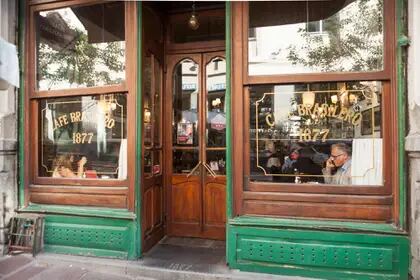 El Café Brasilero, en Montevideo, punto de encuentro de la cultura uruguaya.