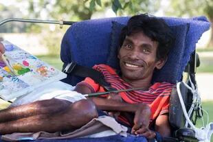 Badel Das sufrió un accidente en su infancia y quedó cuadripléjico