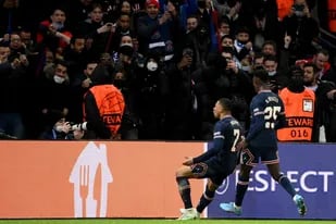 El golazo de Mbappé que desató la locura en París y "salvó" a Messi
