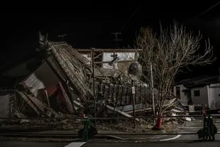 Una casa derrumbada en Futuba, la ciudad más cercana al lugar de la planta nuclear en la prefectura japonesa de Fukushima, el 3 de marzo de 2021