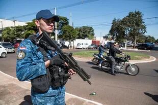 En la localidad de Pedro Juan Caballero es común la presencia de fuerzas de seguridad y personal de agencias privadas