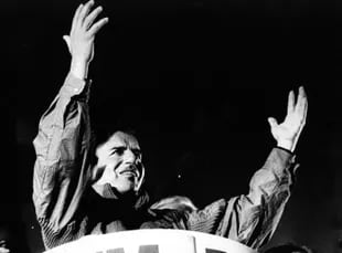El cierre de la campaña presidencial de Menem en 1989