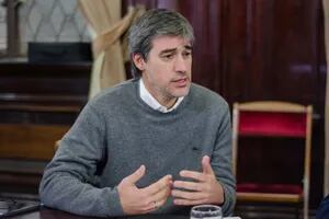 Adrián Pérez dijo que las PASO son "una gran encuesta nacional carísima"