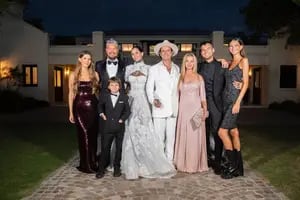 El casamiento de Cande y Coti: las fotos que difundió Marcelo Tinelli y la enorme felicidad del conductor