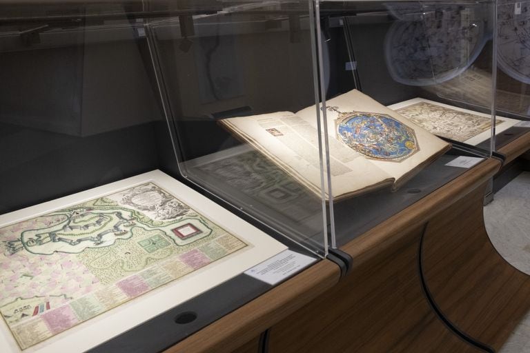 La cartografía no geográfica es el tema de esta primera muestra con la que la Biblioteca Vaticana se abre al diálogo con el arte contemporáneo