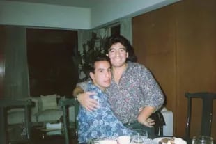 En 1993 Fede fue sorprendido por Maradona en el día de su cumpleaños: "Le dije a Diego que todavía no tenía una foto con él y me dice: 'Trae la cámara y nos sacamos'. Se me sienta arriba de mi gamba como si fuéramos amigos de toda la vida. Me sentía en el paraíso con D10S".