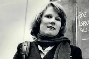 La periodista de la BBC Rosalind Morris fue una de las primeras en reportar sobre el caso. Visitó a la familia en numerosas ocasiones e hizo un documental sobre el poltergeist en 1978.