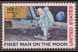 Una estampilla conmemorando la llegada del hombre a la Luna