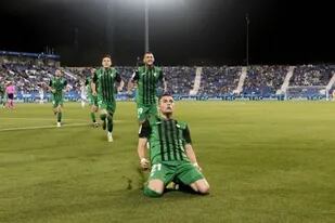14/05/2022 Leganés - Eibar.  El Eibar y el Real Valladolid vencieron este sábado a Leganés (2-3) y una Ponferradina (2-0) que no presiona por la zona de promoción, en la jornada 40 de LaLiga SmartBank, estirando el pulso por el ascenso directo con dos partidos por delante.  DEPORTES LALIGA