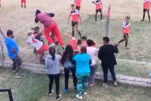 Suspendieron el fútbol infantil de Santa Fe por la agresividad de los padres