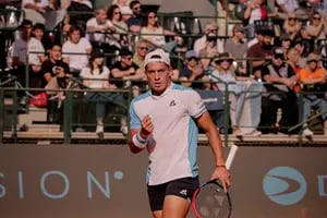 A Cerúndolo y Báez les pesó demasiado jugar la Davis en el templo del tenis argentino