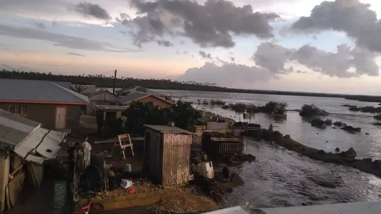 Tras la erupción volcánica, en Tonga temen la llegada de la pandemia a un país libre de Covid