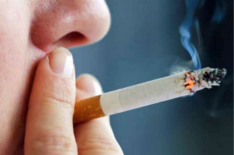 Los especialistas investigaron los riesgos de contagio entre fumadores pasivos