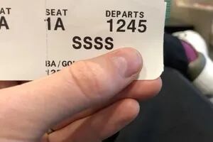 Qué significa el código ‘SSSS’ y por qué puede causar demoras en un aeropuerto de EE.UU.