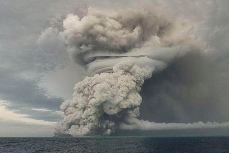 Volcanic eruption in Tonga
