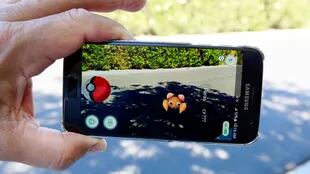 Una partida de Pokémon Go desde un smartphone Samsung. Nintendo planea contar con su título estrella en la próxima consola híbrida NX