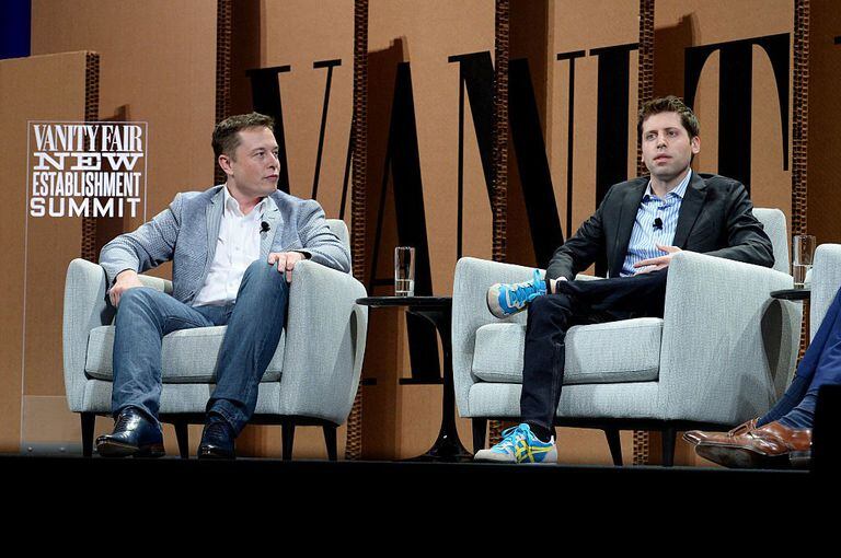Aunque Elon Musk se desligó de la empresa que fundó con Altman, OpenAI, sigue invirtiendo en iniciativas de inteligencia artificial.
