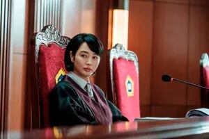 De qué trata la nueva serie coreana que es un éxito en Netflix