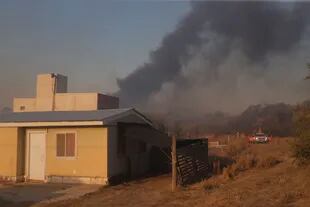 Anteayer, el fuego se había acercado peligrosamente a una zona de casas en Despeñaderos