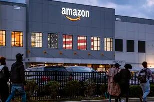 Un depósito en Nueva York aprueba el primer sindicato de Amazon en Estados Unidos